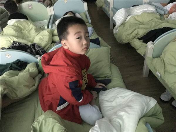 拖鞋1.jpg 拖鞋1.jpg